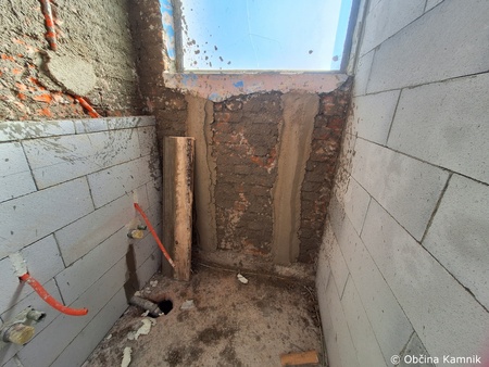 Prenova sanitarij na bazenu Pod skalco (7)